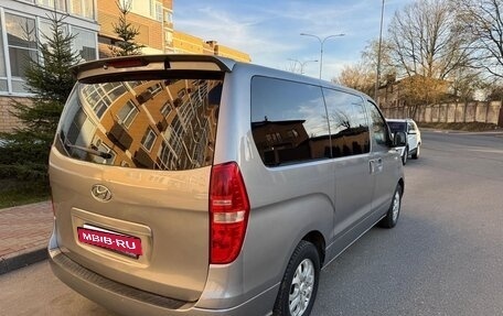 Hyundai Grand Starex Grand Starex I рестайлинг 2, 2012 год, 1 450 000 рублей, 3 фотография