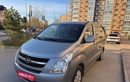 Hyundai Grand Starex Grand Starex I рестайлинг 2, 2012 год, 1 450 000 рублей, 2 фотография
