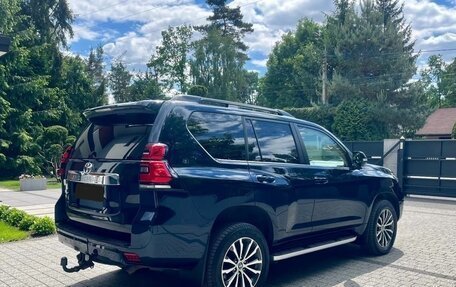 Toyota Land Cruiser Prado 150 рестайлинг 2, 2018 год, 4 100 000 рублей, 4 фотография