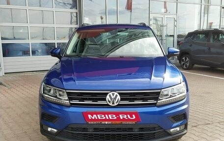 Volkswagen Tiguan II, 2019 год, 2 849 000 рублей, 2 фотография