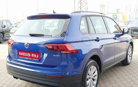 Volkswagen Tiguan II, 2019 год, 2 849 000 рублей, 3 фотография