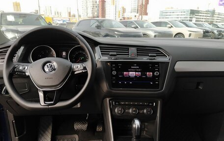 Volkswagen Tiguan II, 2019 год, 2 849 000 рублей, 19 фотография