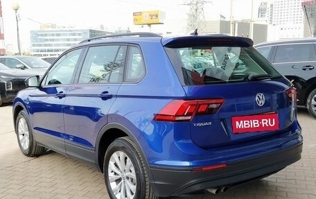Volkswagen Tiguan II, 2019 год, 2 849 000 рублей, 6 фотография