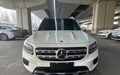 Mercedes-Benz GLB, 2022 год, 2 685 025 рублей, 2 фотография