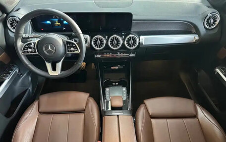 Mercedes-Benz GLB, 2022 год, 2 685 025 рублей, 5 фотография