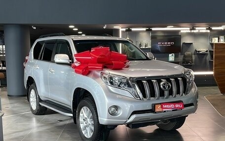 Toyota Land Cruiser Prado 150 рестайлинг 2, 2015 год, 3 680 000 рублей, 1 фотография