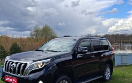Toyota Land Cruiser Prado 150 рестайлинг 2, 2015 год, 3 850 000 рублей, 2 фотография