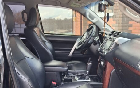 Toyota Land Cruiser Prado 150 рестайлинг 2, 2015 год, 3 850 000 рублей, 10 фотография