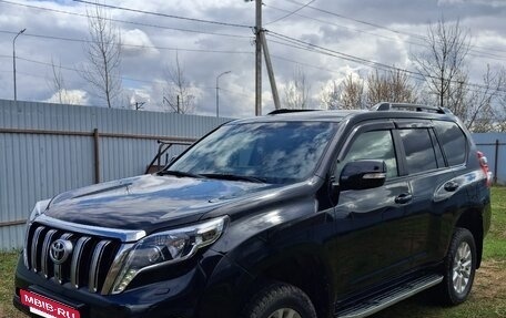 Toyota Land Cruiser Prado 150 рестайлинг 2, 2015 год, 3 850 000 рублей, 8 фотография