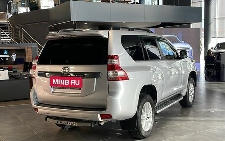 Toyota Land Cruiser Prado 150 рестайлинг 2, 2015 год, 3 680 000 рублей, 4 фотография