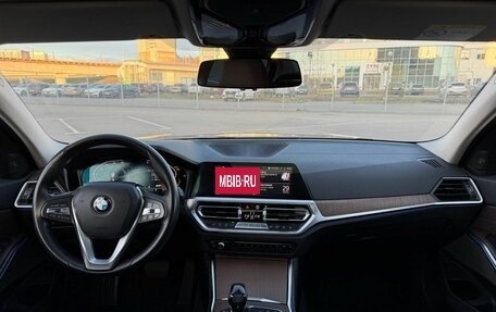 BMW 3 серия, 2019 год, 3 490 000 рублей, 27 фотография