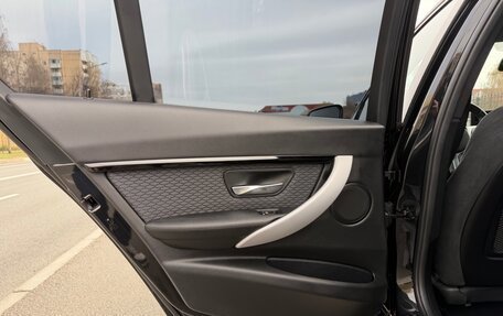 BMW 3 серия, 2016 год, 3 000 000 рублей, 23 фотография