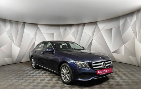 Mercedes-Benz E-Класс, 2017 год, 2 641 000 рублей, 3 фотография