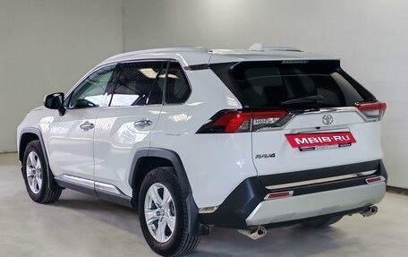Toyota RAV4, 2020 год, 2 900 000 рублей, 7 фотография