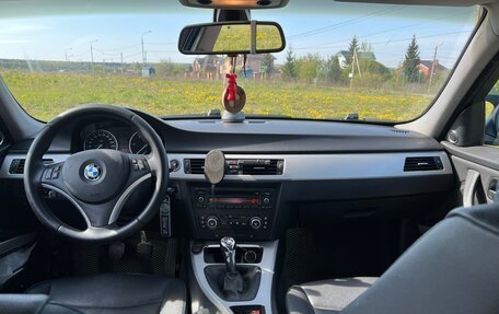 BMW 3 серия, 2008 год, 1 000 000 рублей, 13 фотография