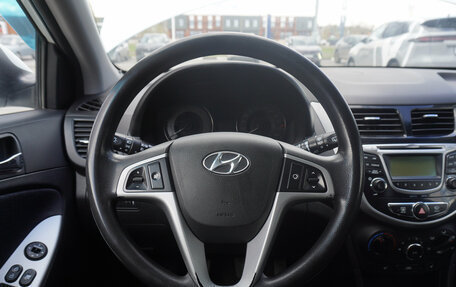 Hyundai Solaris II рестайлинг, 2013 год, 711 000 рублей, 13 фотография