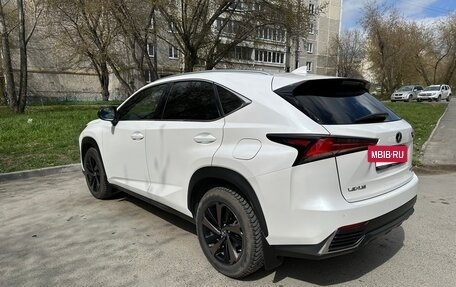 Lexus NX I, 2020 год, 4 450 000 рублей, 5 фотография