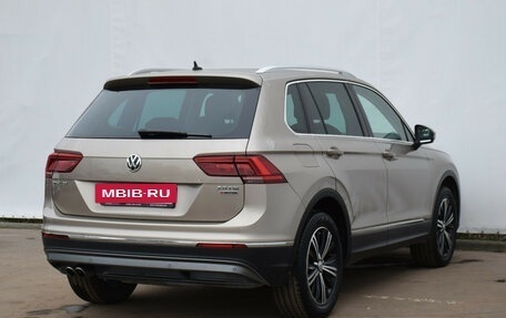 Volkswagen Tiguan II, 2017 год, 2 868 000 рублей, 5 фотография