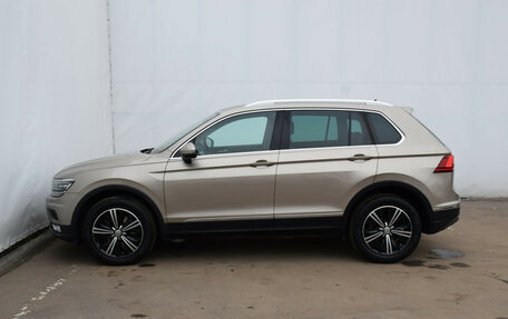 Volkswagen Tiguan II, 2017 год, 2 868 000 рублей, 8 фотография
