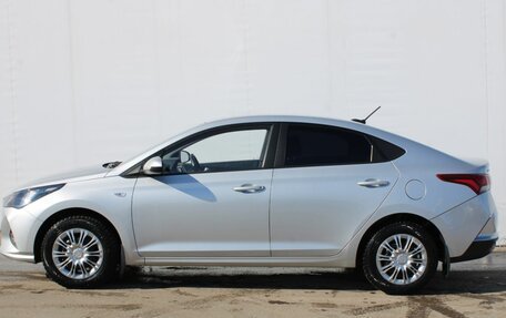 Hyundai Solaris II рестайлинг, 2021 год, 1 620 000 рублей, 8 фотография