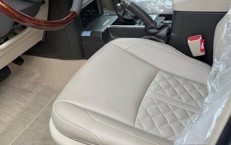 Toyota Land Cruiser Prado 150 рестайлинг 2, 2022 год, 10 фотография