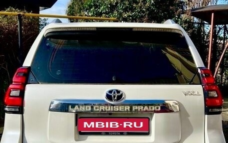 Toyota Land Cruiser Prado 150 рестайлинг 2, 2022 год, 14 фотография