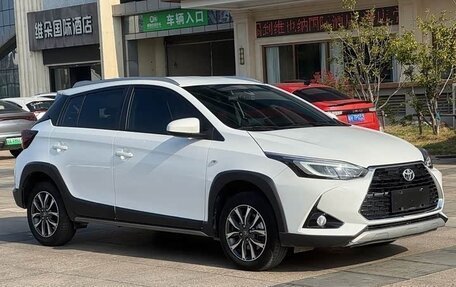 Toyota Yaris XP150 рестайлинг, 2023 год, 1 470 000 рублей, 3 фотография