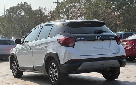 Toyota Yaris XP150 рестайлинг, 2023 год, 1 470 000 рублей, 4 фотография