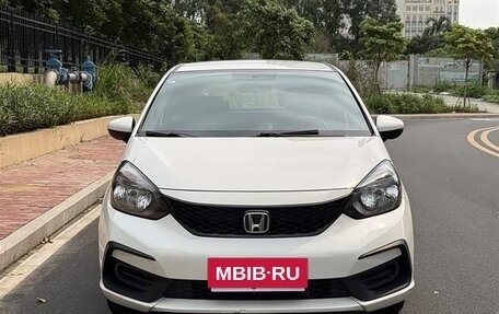 Honda Fit, 2023 год, 1 367 000 рублей, 2 фотография