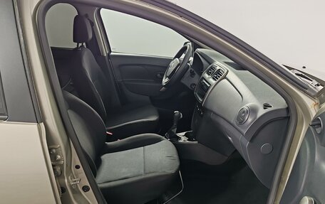 Renault Logan II, 2015 год, 699 000 рублей, 17 фотография