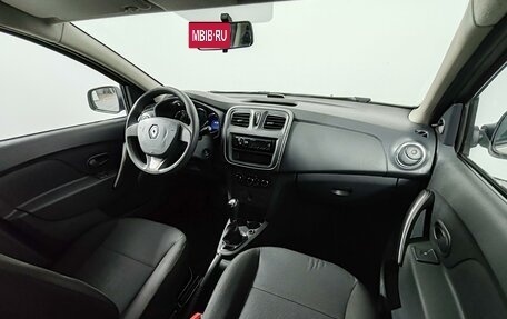 Renault Logan II, 2015 год, 699 000 рублей, 10 фотография