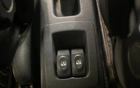 Renault Logan I, 2011 год, 384 000 рублей, 12 фотография