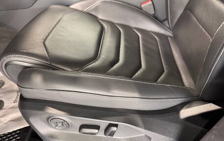 Volkswagen Touareg III, 2019 год, 5 390 000 рублей, 14 фотография