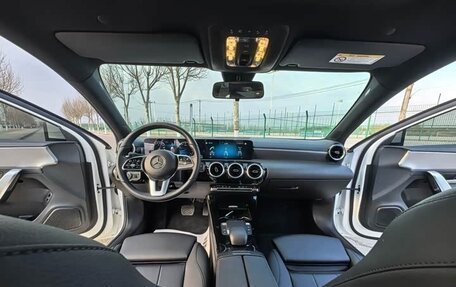 Mercedes-Benz A-Класс, 2023 год, 2 204 000 рублей, 8 фотография