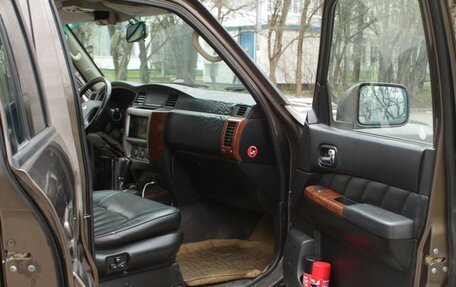 Nissan Patrol, 2006 год, 1 200 000 рублей, 11 фотография