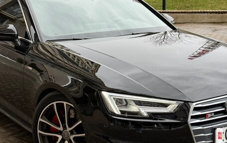 Audi A4, 2019 год, 4 000 000 рублей, 2 фотография
