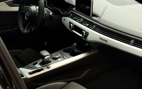 Audi A4, 2019 год, 4 000 000 рублей, 12 фотография