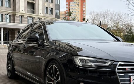 Audi A4, 2019 год, 4 000 000 рублей, 17 фотография
