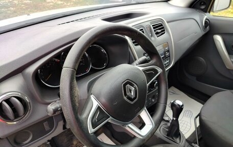 Renault Logan II, 2020 год, 847 000 рублей, 6 фотография
