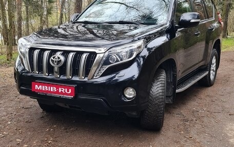 Toyota Land Cruiser Prado 150 рестайлинг 2, 2015 год, 3 350 000 рублей, 3 фотография