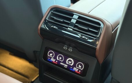 BMW 5 серия, 2025 год, 8 290 000 рублей, 10 фотография