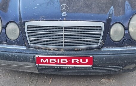 Mercedes-Benz E-Класс, 1997 год, 350 000 рублей, 2 фотография