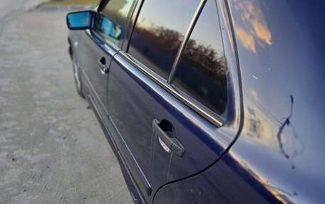 Mercedes-Benz E-Класс, 1997 год, 350 000 рублей, 11 фотография