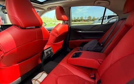 Toyota Camry, 2021 год, 2 385 000 рублей, 8 фотография