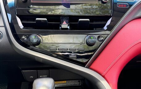 Toyota Camry, 2021 год, 2 385 000 рублей, 12 фотография