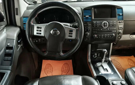 Nissan Pathfinder, 2011 год, 1 700 000 рублей, 11 фотография