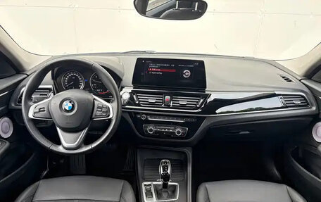 BMW 1 серия, 2022 год, 1 785 000 рублей, 10 фотография