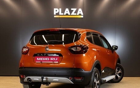 Renault Kaptur I рестайлинг, 2018 год, 1 199 000 рублей, 4 фотография