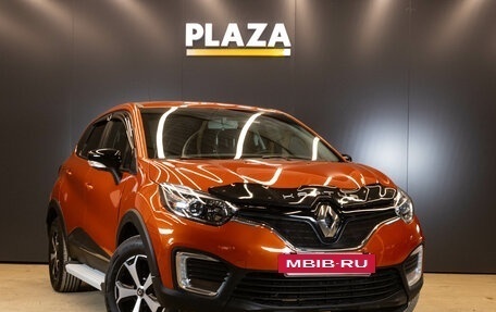 Renault Kaptur I рестайлинг, 2018 год, 1 199 000 рублей, 2 фотография