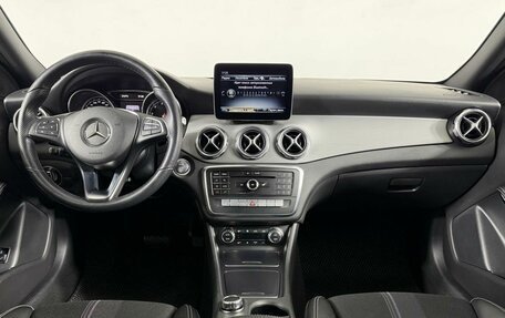 Mercedes-Benz GLA, 2019 год, 2 199 000 рублей, 15 фотография